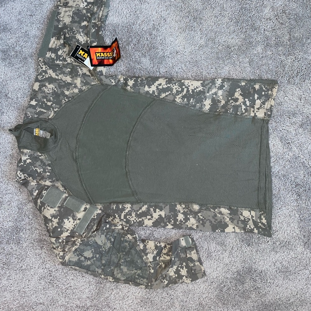 Military combat shirt